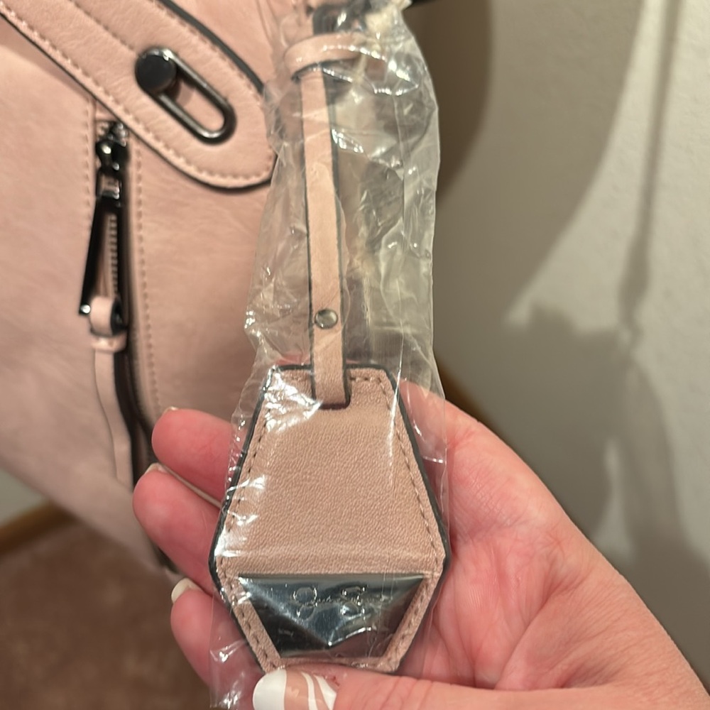 Jessica Simpson Powder Blush Roxanne Satchel - Picture 4 of 9